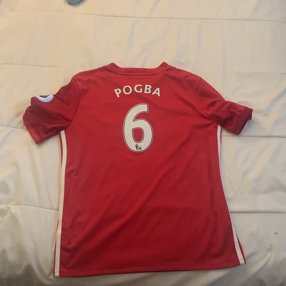 2016/17 Manchester United home kit Paul Pogba youth large - Picture 2 of 2